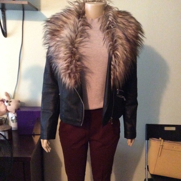 Beige Knit Shirt - Picture 2 of 4